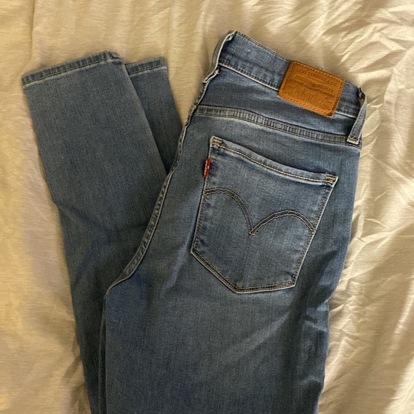 Levi’s 720 High Rise Super Skinny Jeans size 26 woman’s - Picture 3 of 4